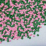 振動篩在塑料顆粒除雜、分級中的應(yīng)用