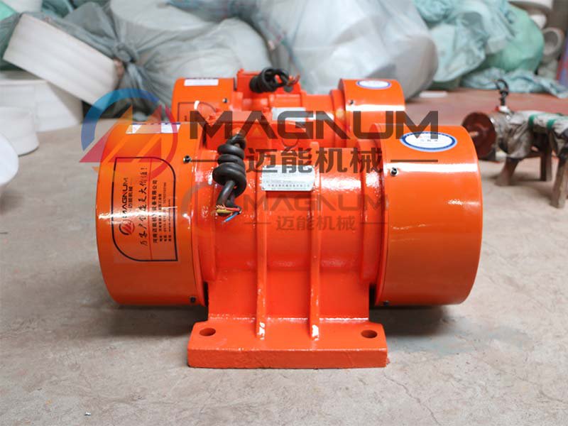 振動(dòng)電機(jī)